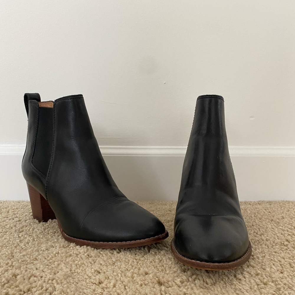 7.5 Leather Boots